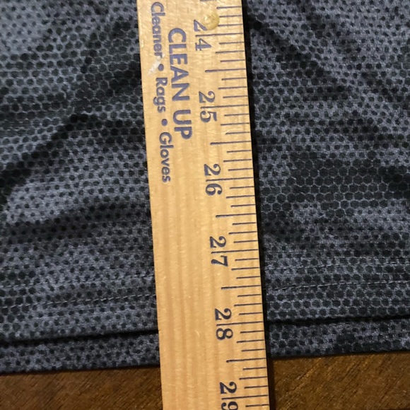 Men’s Size Large TapOut Black Camo Shirt - Picture 8 of 11